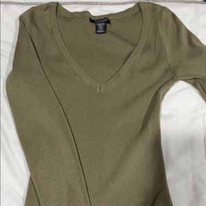 OLIVE LONG SLEEVED RIBBED DRESS w/ SLIT